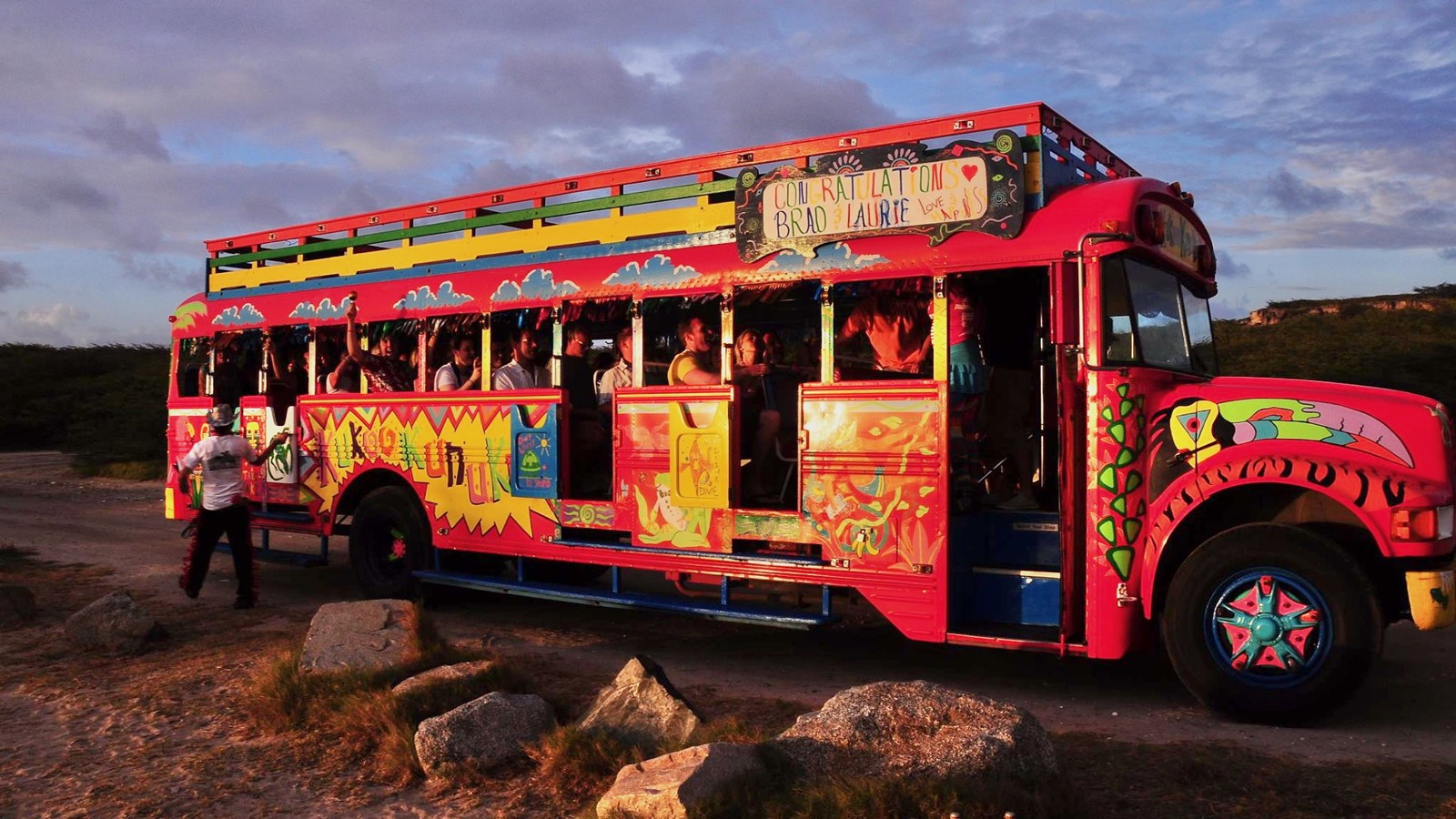 Kukoo Kunuku Dinner & Nightlife Tour - Image 2