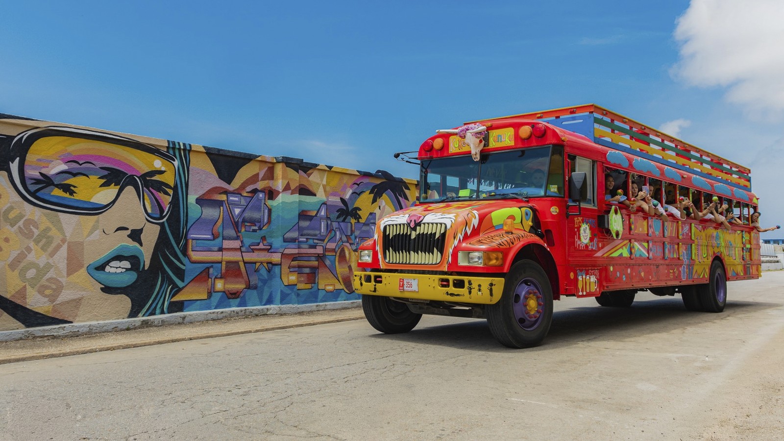 Kukoo Kunuku Wine On Down the Road Tour