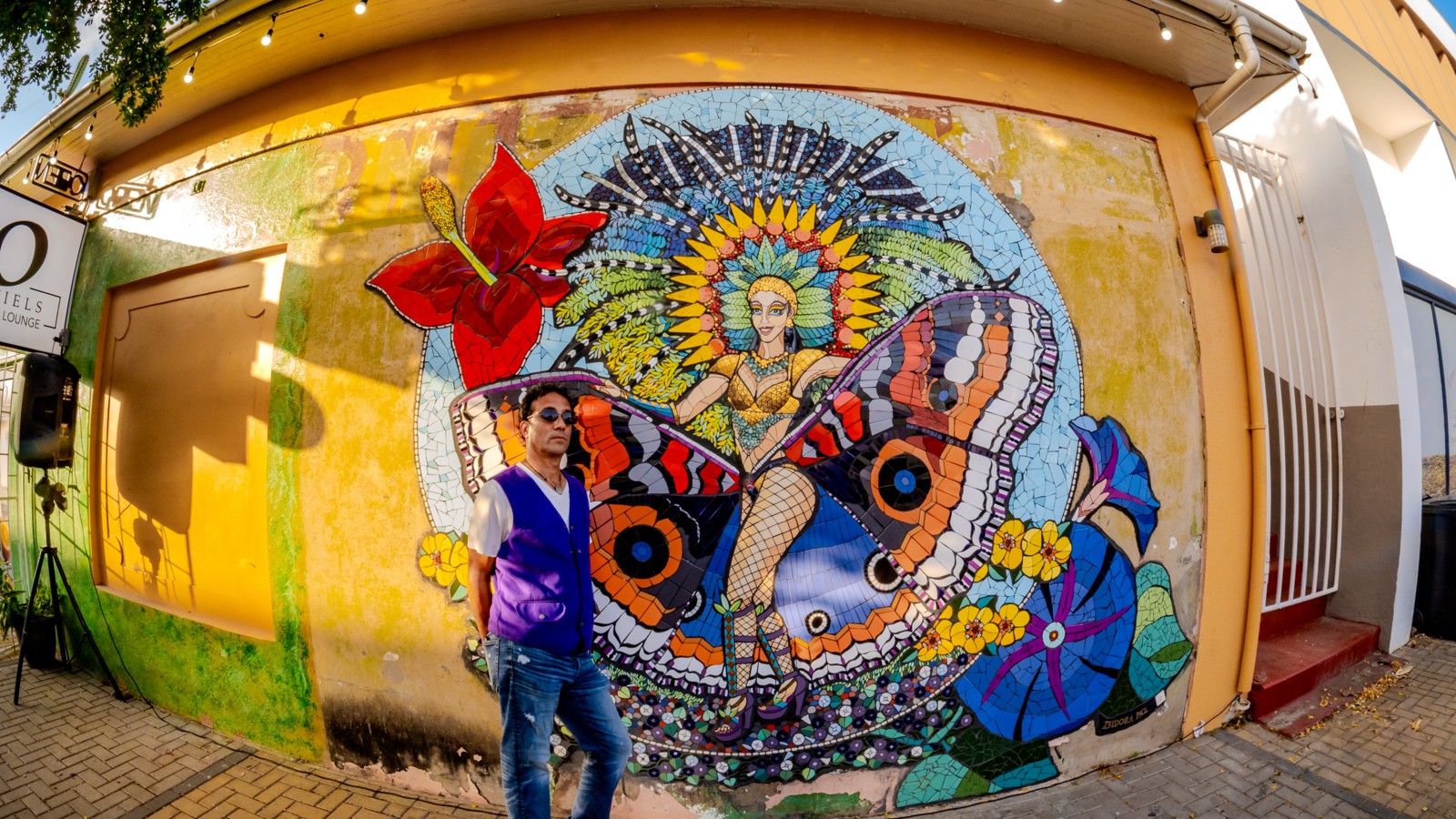 17. Aruba Street Art - Image 1