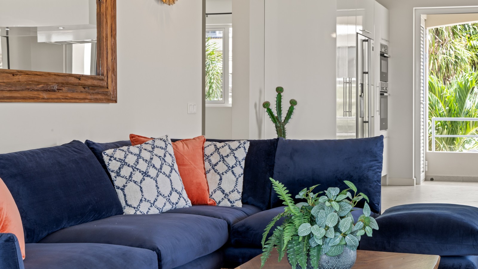 06. Living Room - Palm Piscadera - Image 3