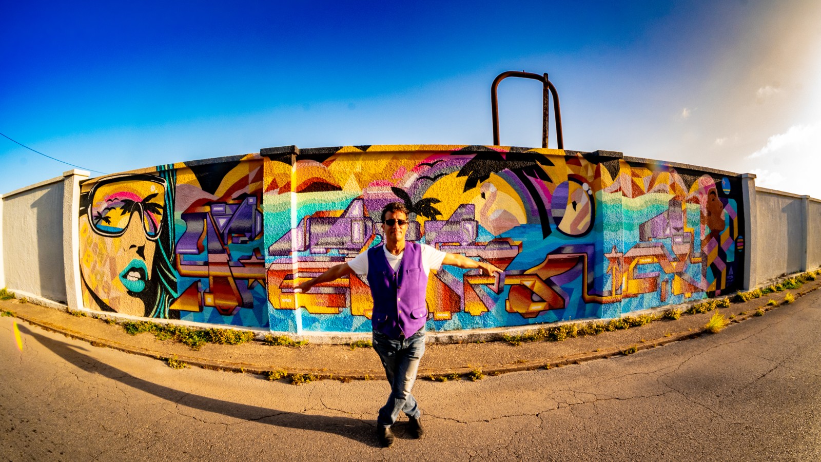 24. Aruba Street Art - Image 1