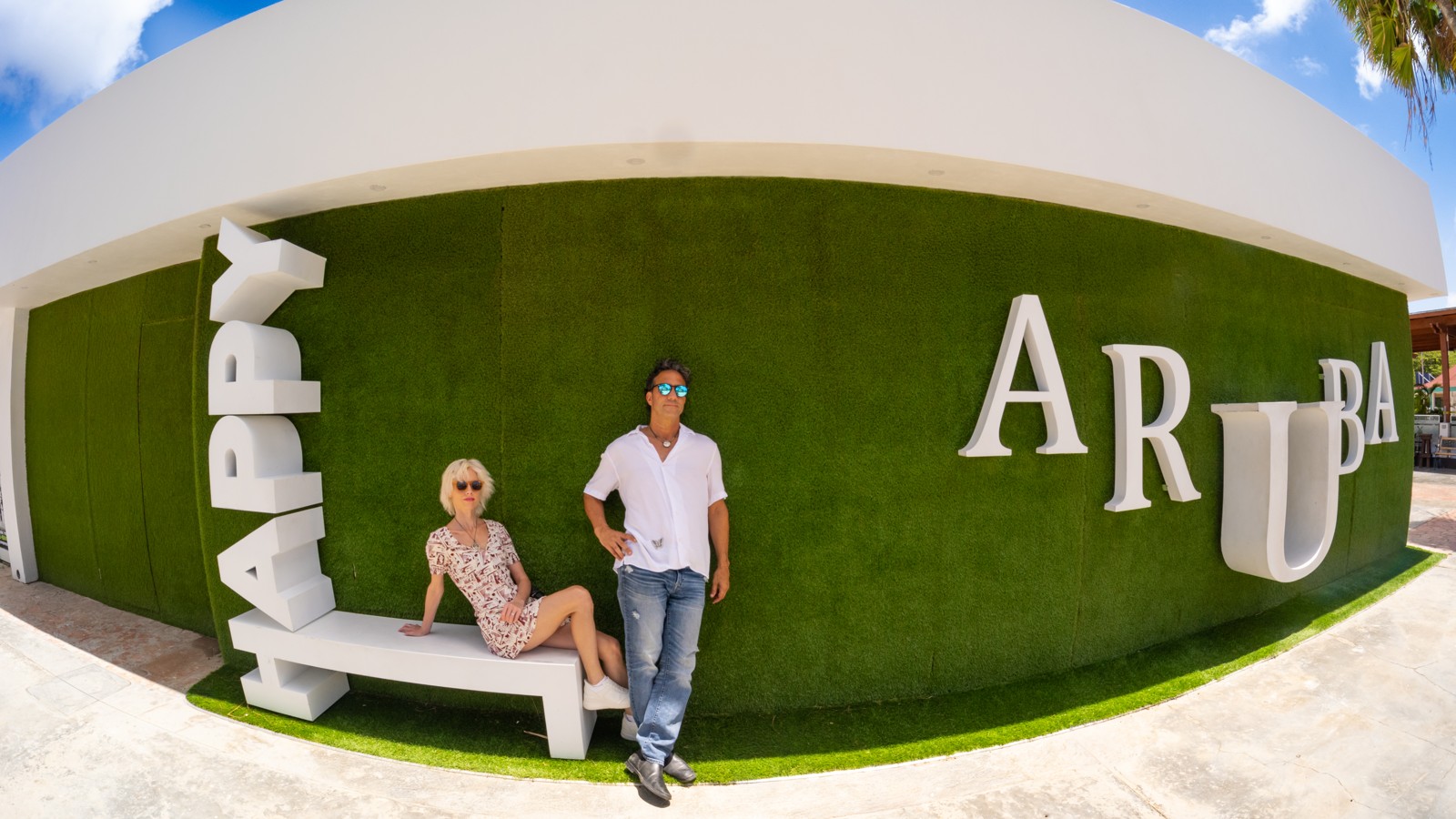 53. Aruba Street Art - Image 1