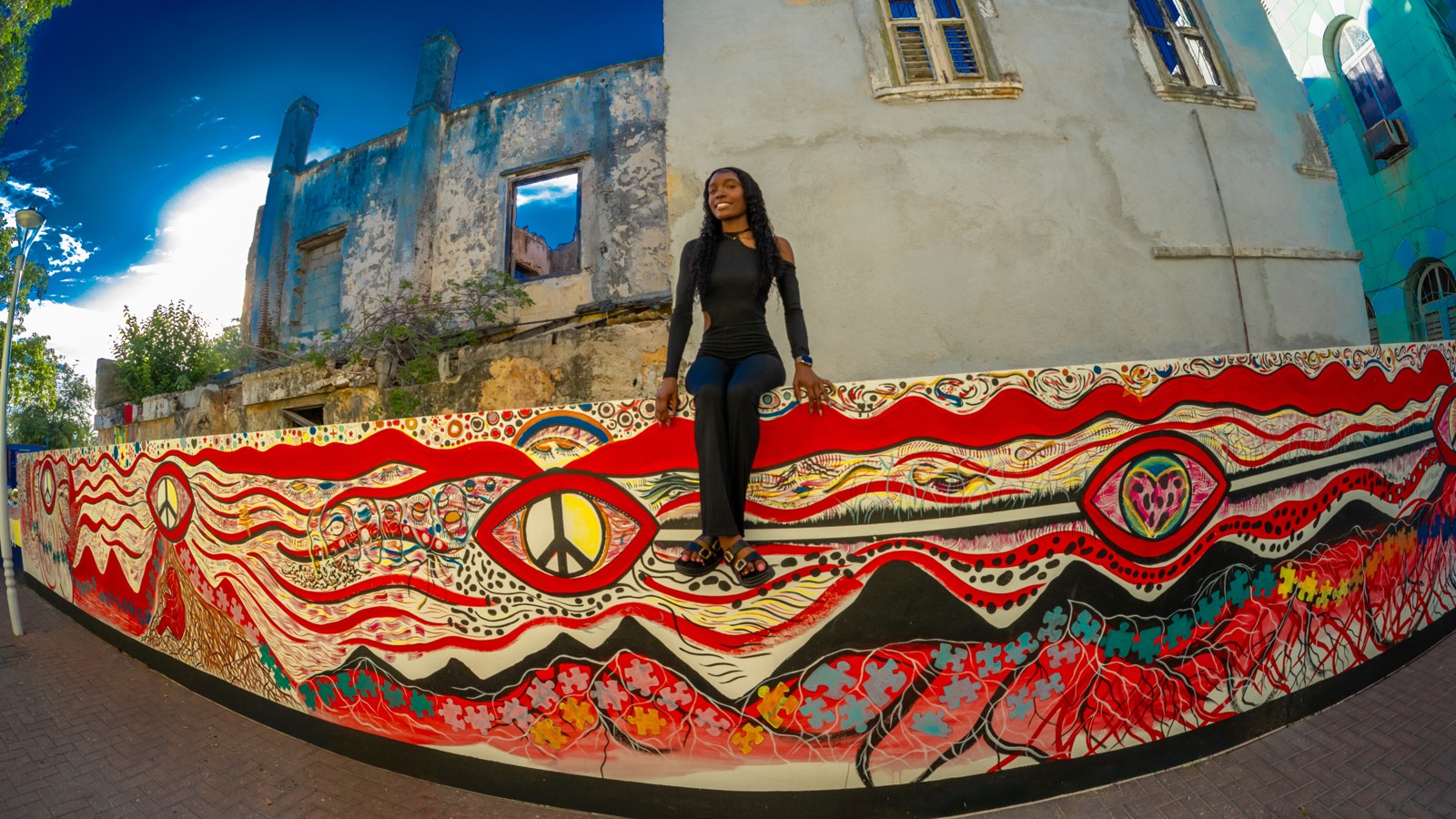 53. Curaçao Street Art - Image 1