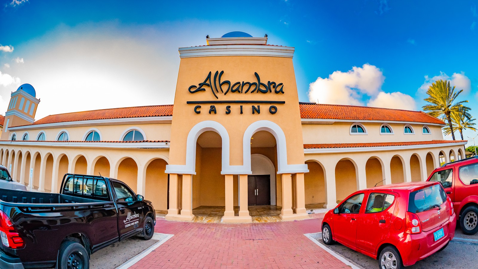 Alhambra Casino & Shops - Image 2
