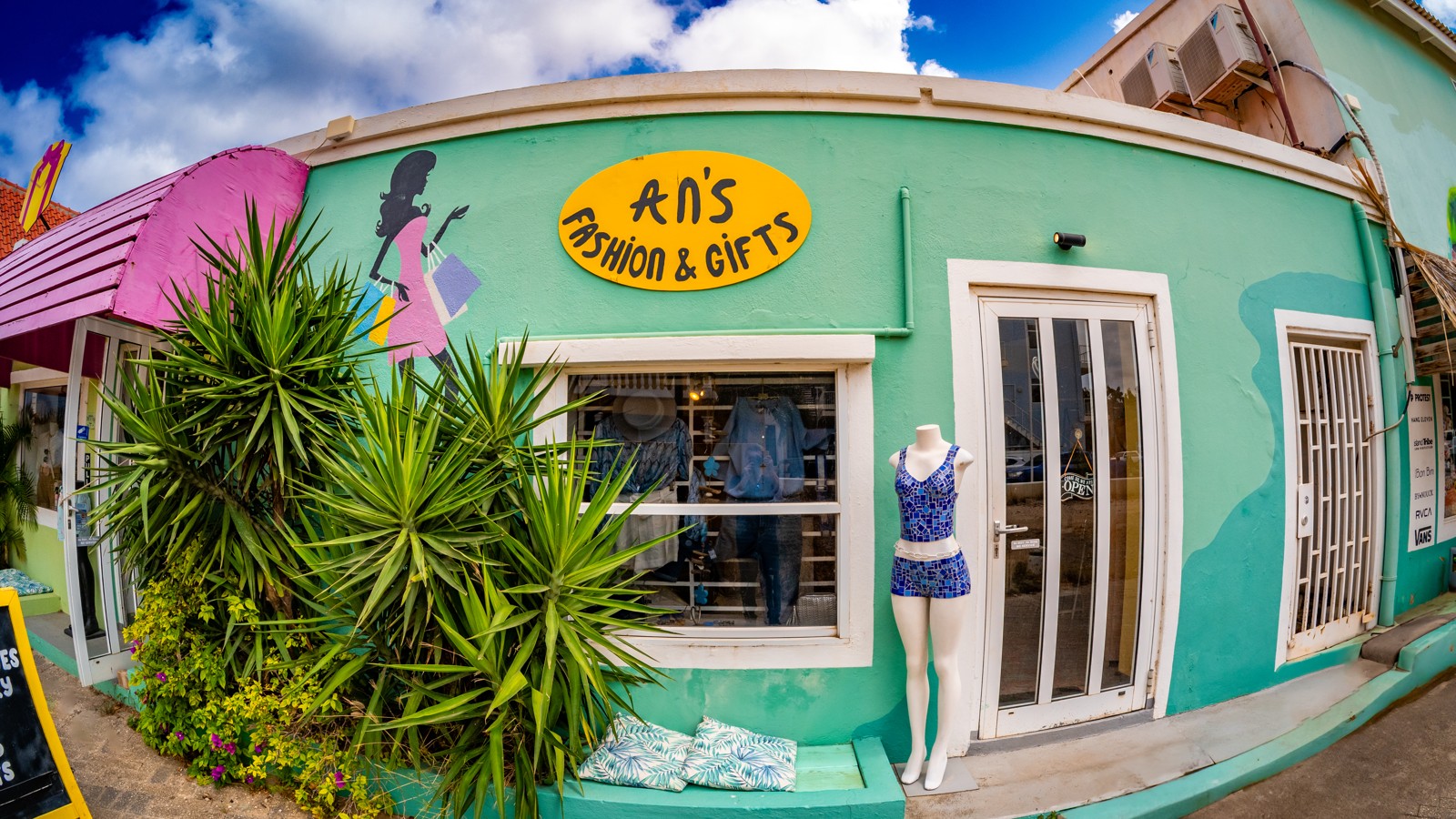 An’s Fashion & Gifts - Image 1
