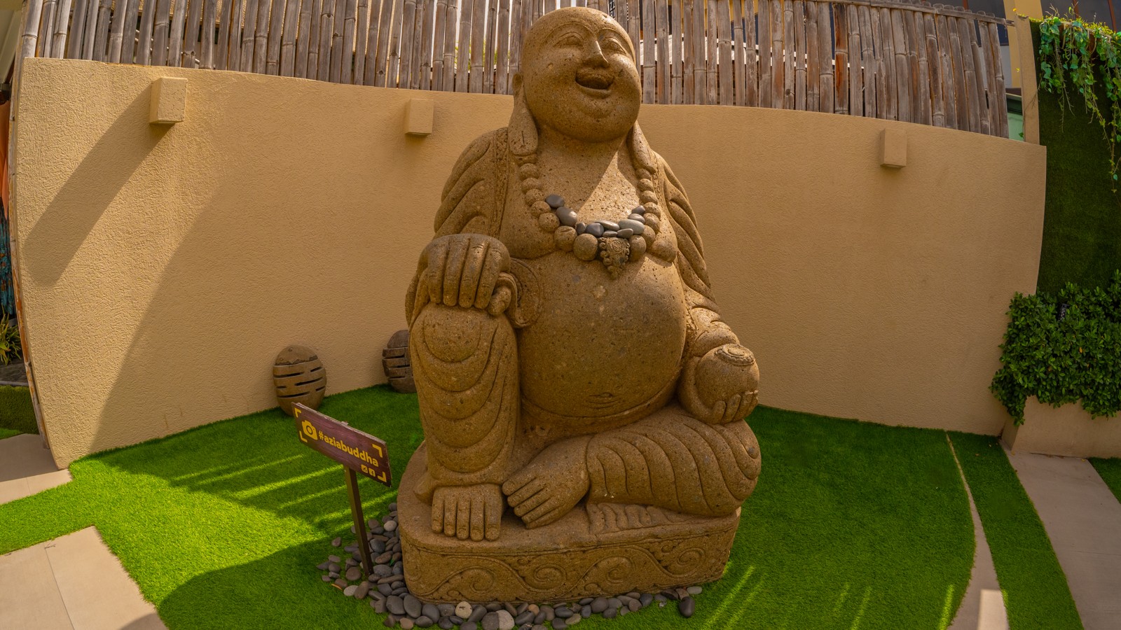 Azia Restaurant & Lounge - Image 5