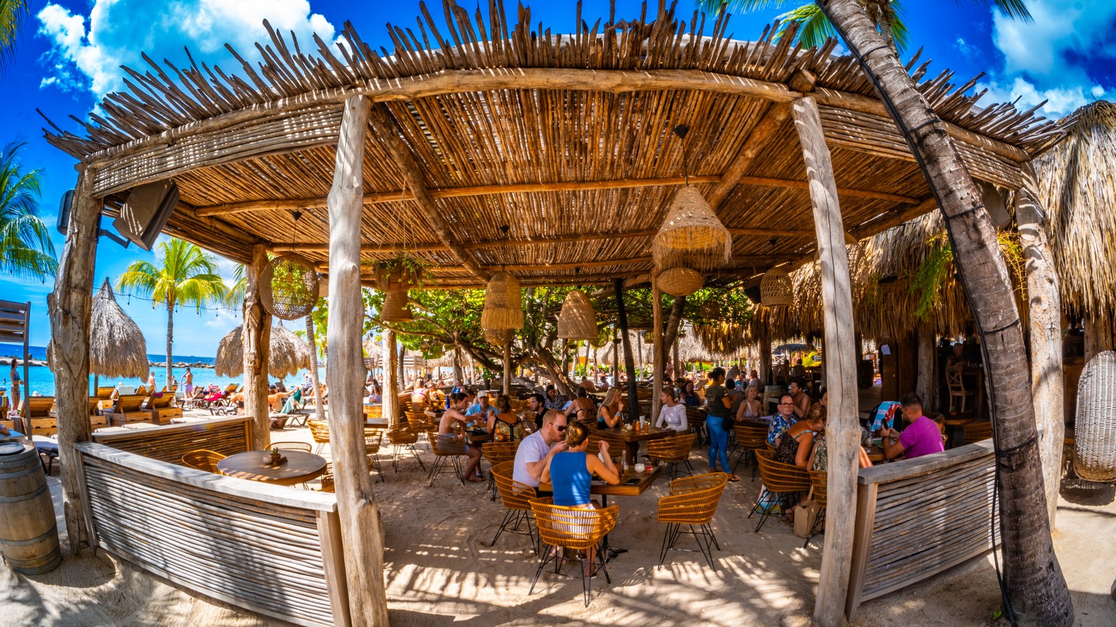 Happy Hour - Bonita Beach Club - Image 1