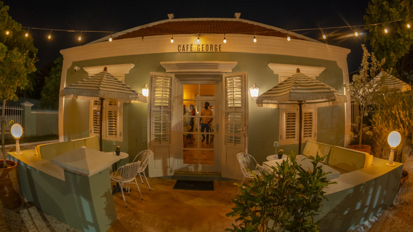 Café George - Image 2