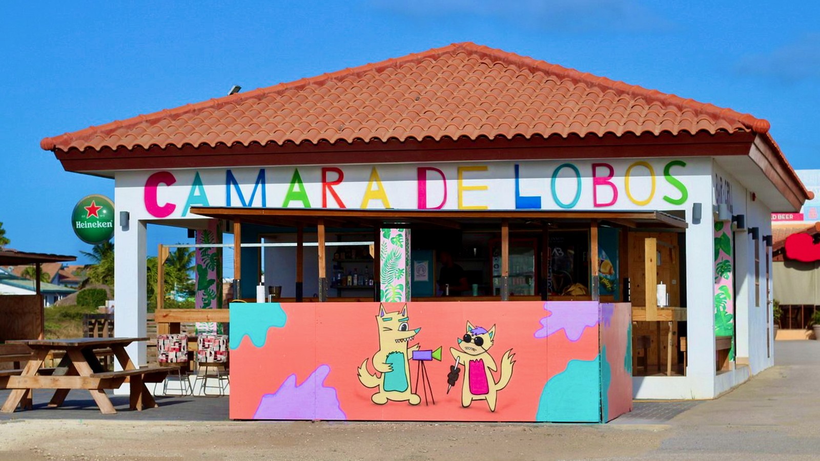 Camara De Lobos Bar & Grill - Image 2