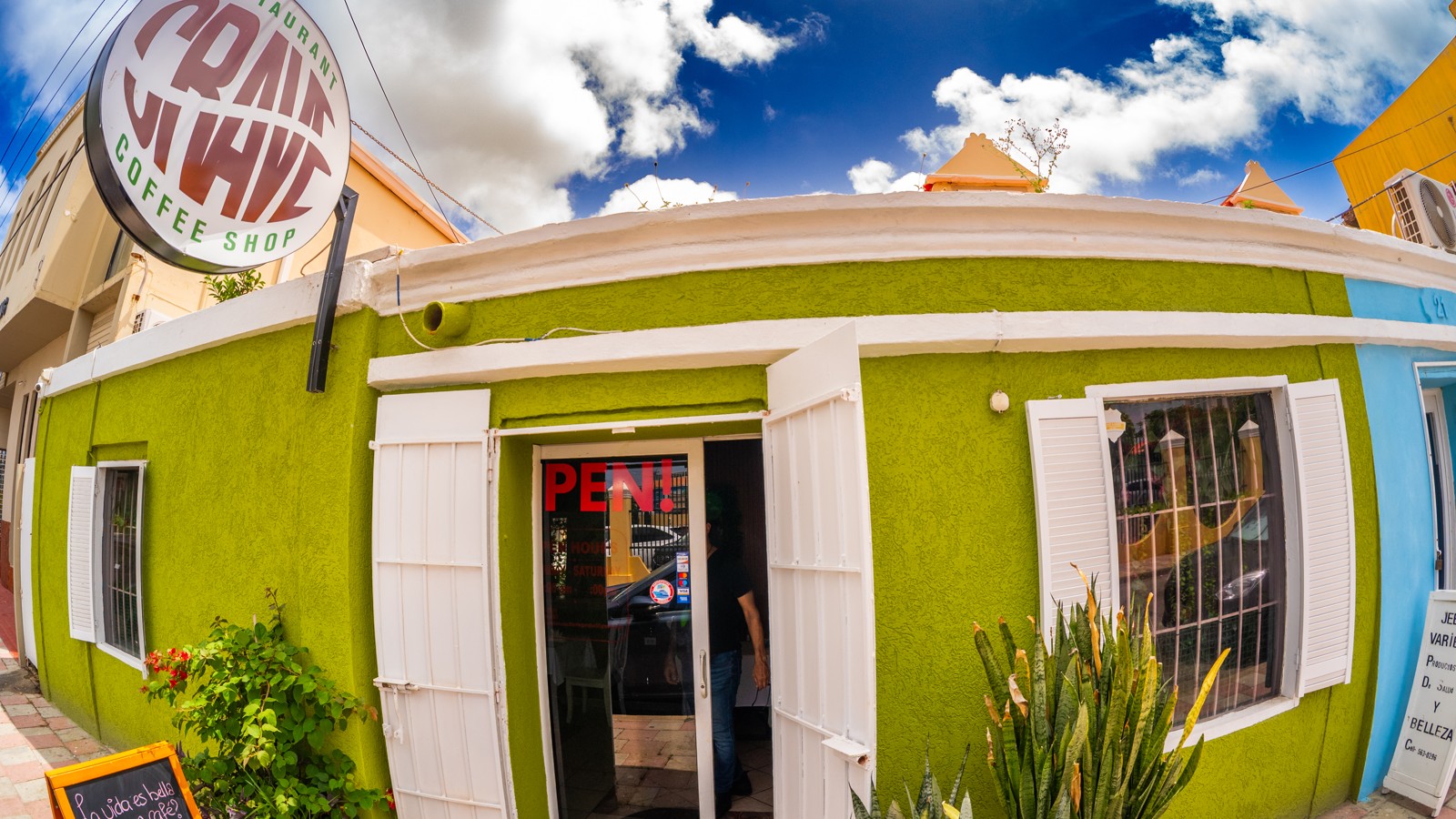 CRAVE Coffee Shop & Restaurant