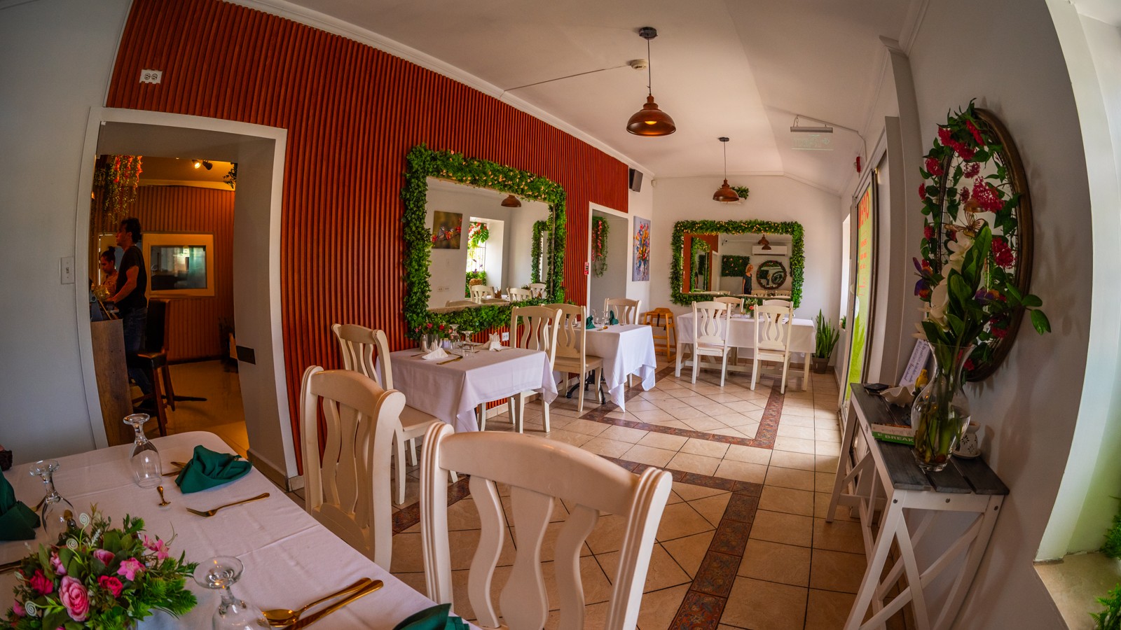 CRAVE Coffee Shop & Restaurant - Image 2