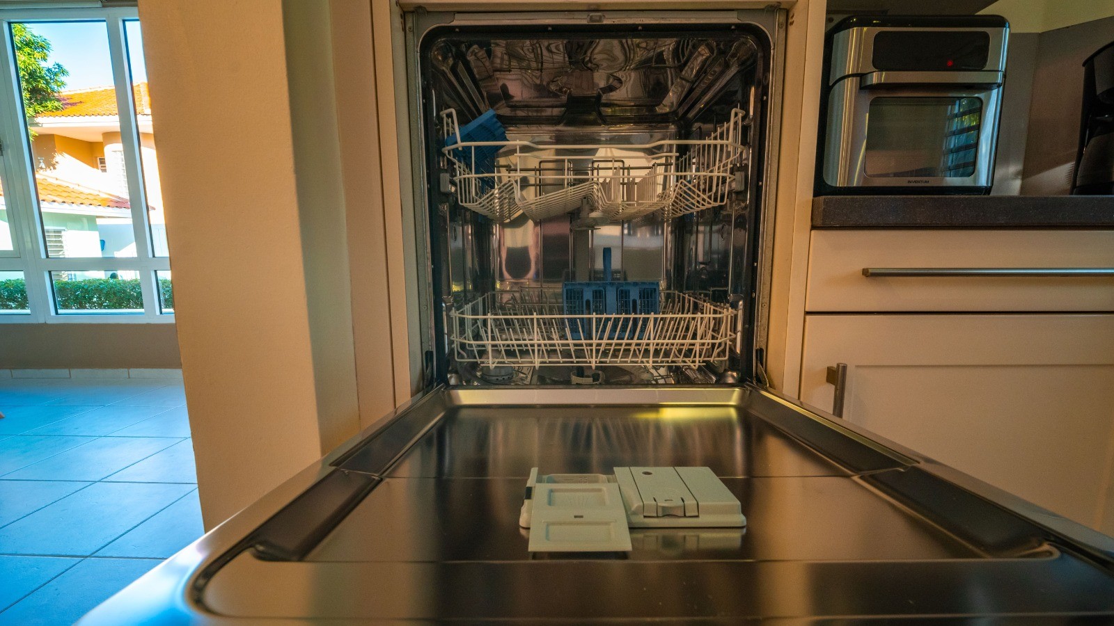Dishwasher - Image 1