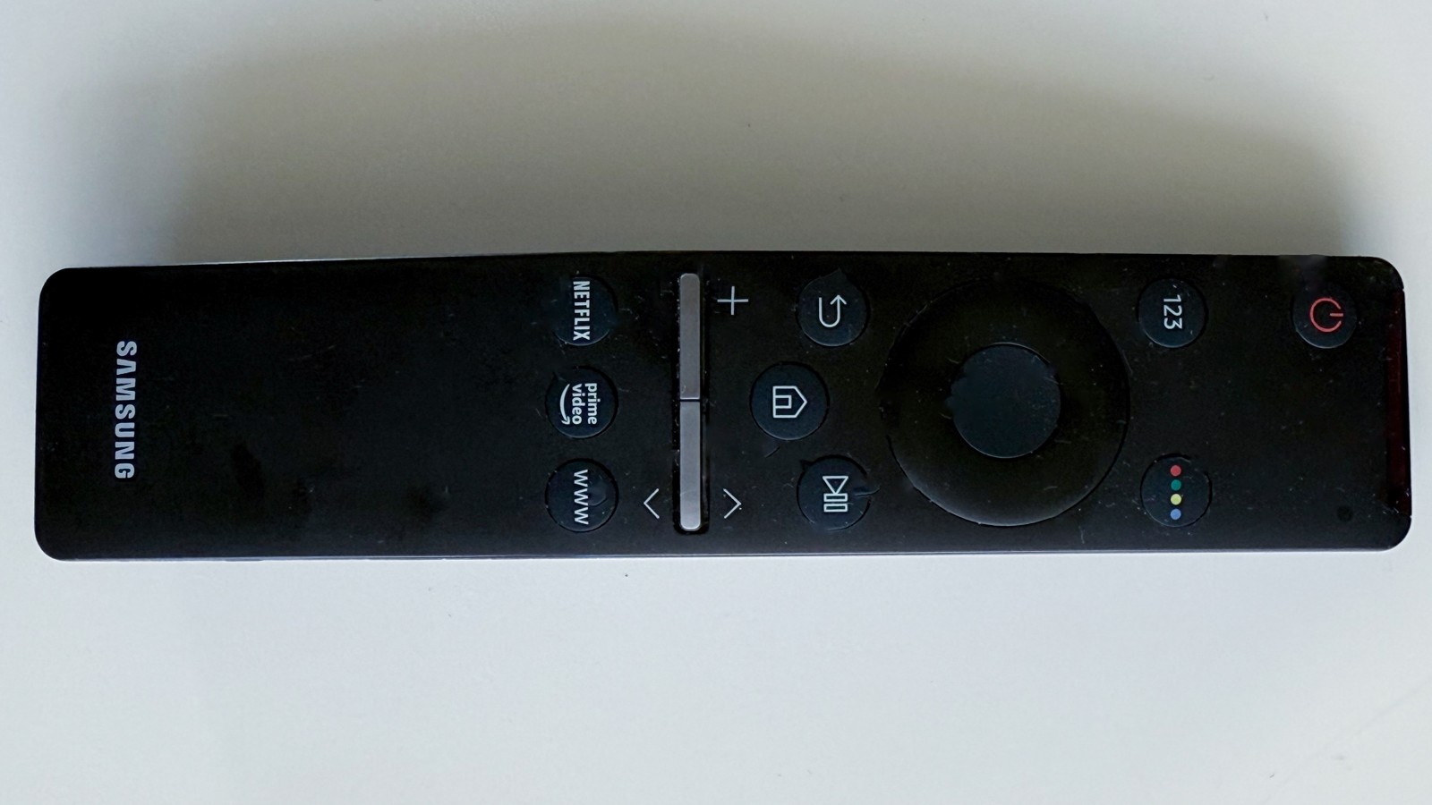 Smart TV F2 - Image 1