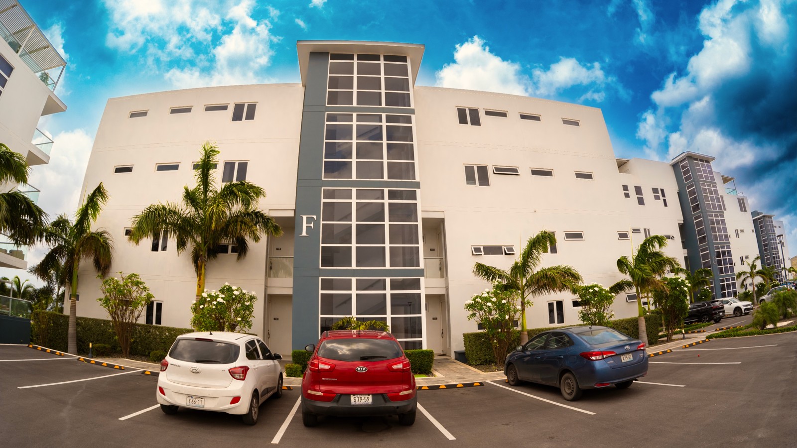 Parking & Getting to the Unit - Image 1