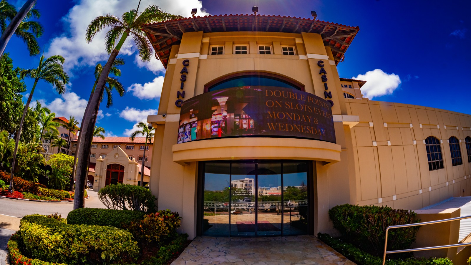 Hyatt Regency Casino Aruba - Image 1