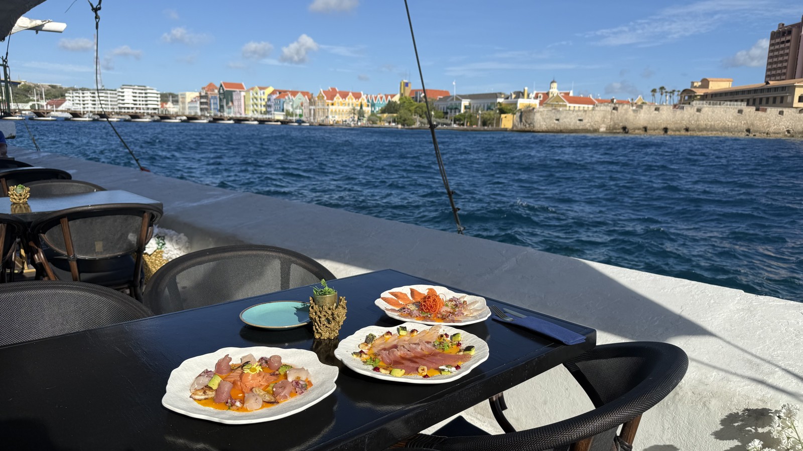 Open daily for lunch and dinner! - Image 1