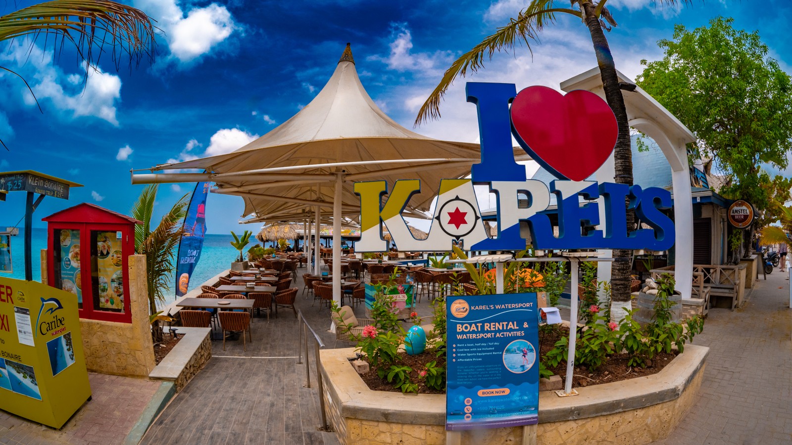 Karel's Beach Bar - Image 10
