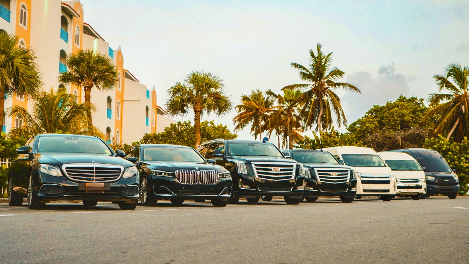 Kini Kini Transfer & Tours