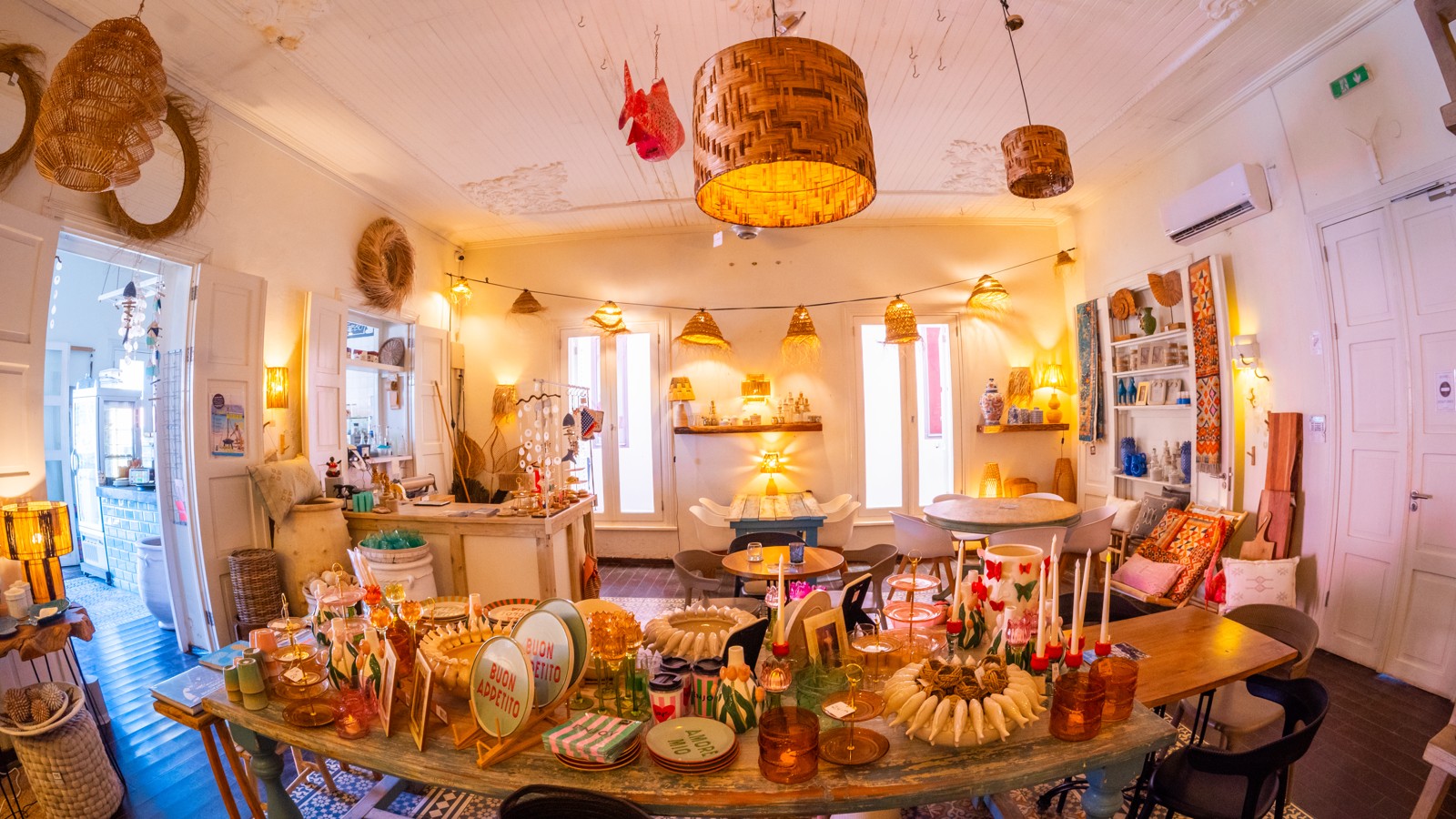La Reina Coffee, Food & Lifestyle - Image 4