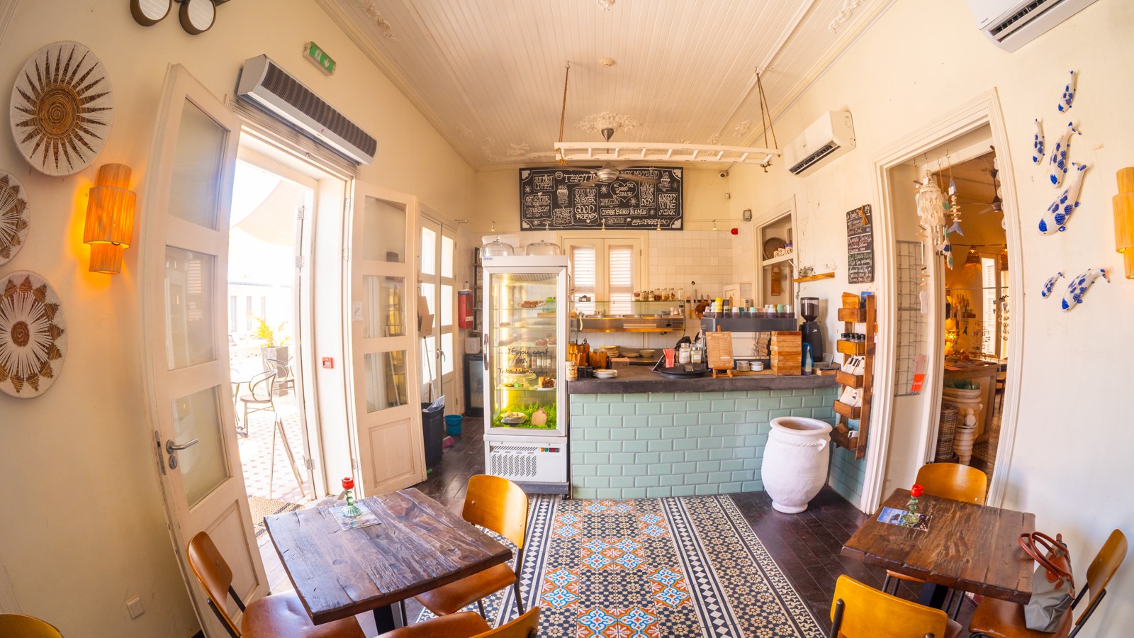 La Reina Coffee, Food & Lifestyle - Image 6