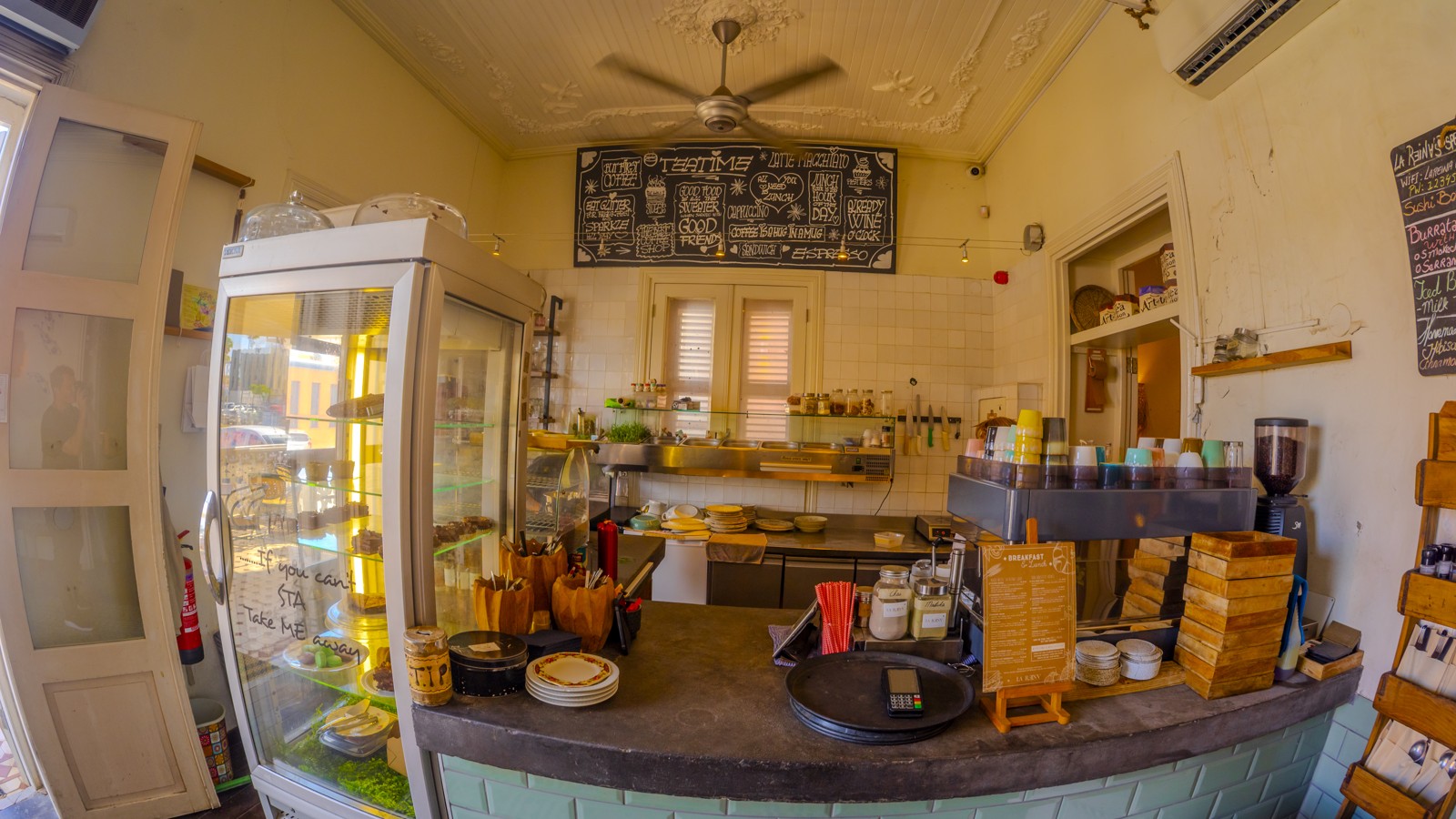 La Reina Coffee, Food & Lifestyle - Image 4