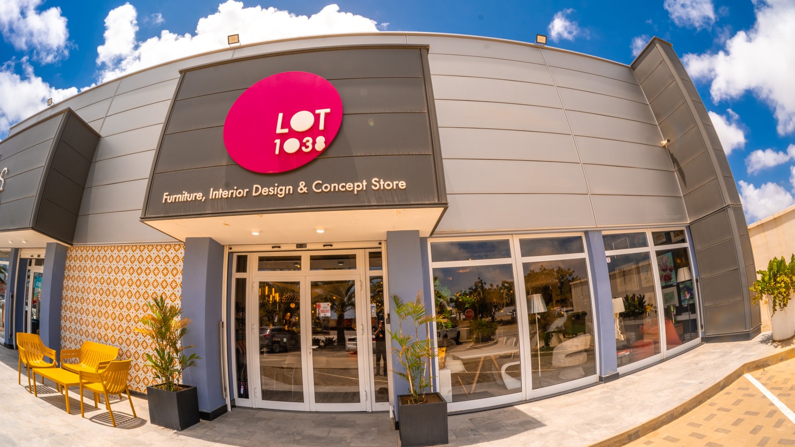 Lot 1038 - Image 1