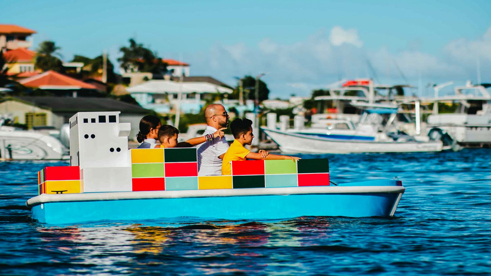 Mini Waves - Nautical Edutainment - Image 1