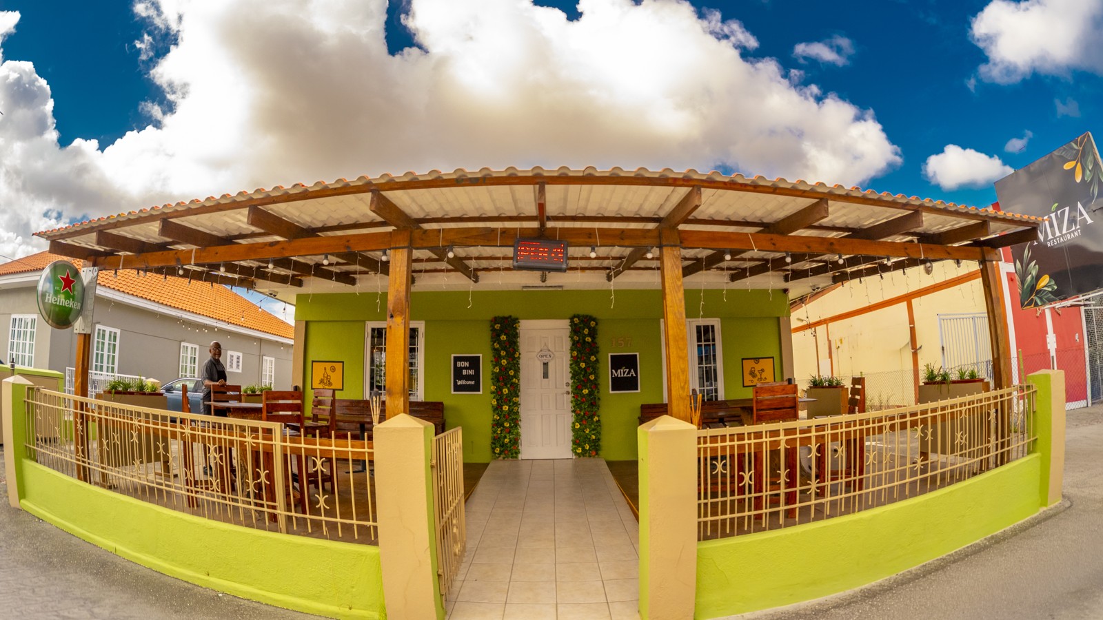 MIZA Restaurant - Image 1