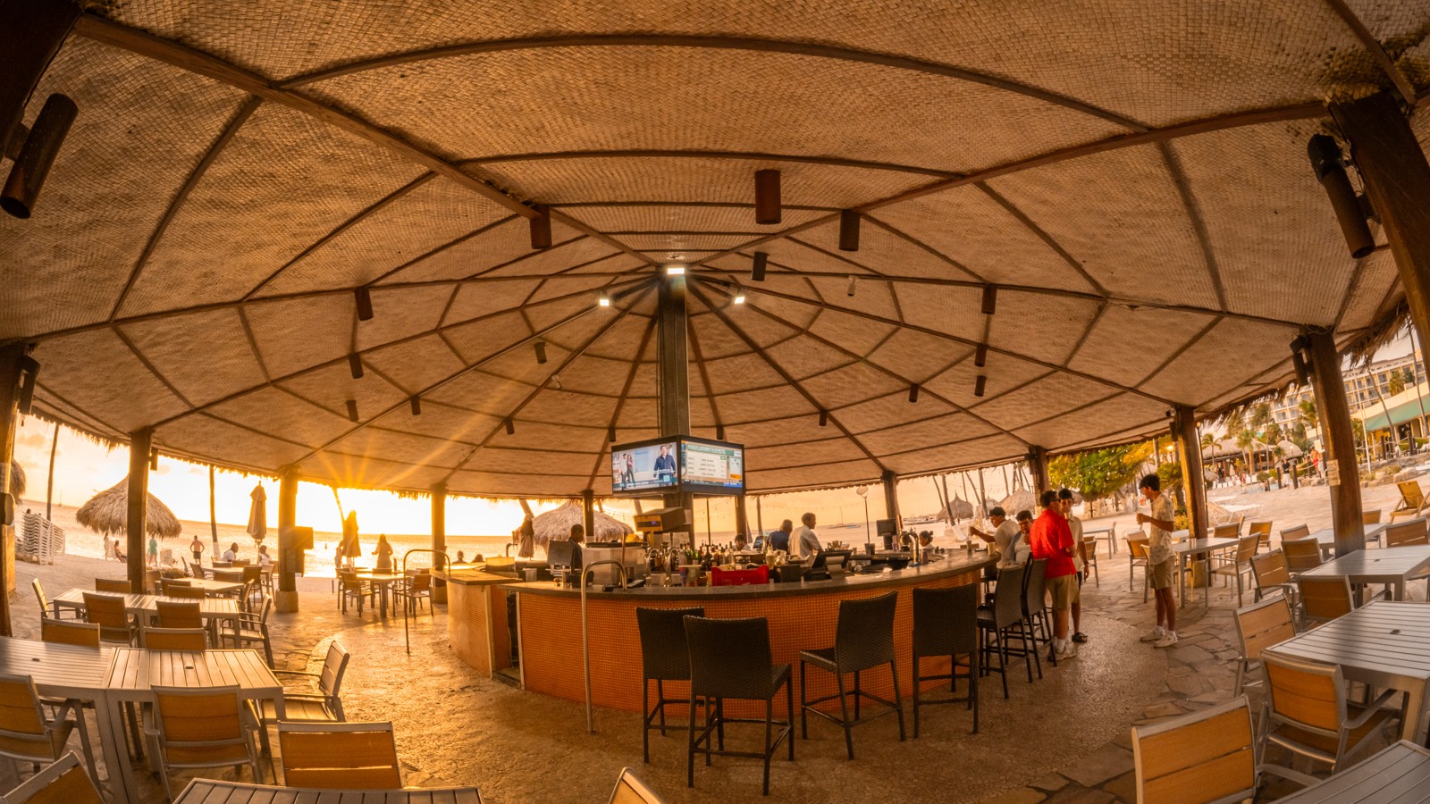 Oceanside Bar & Grill - Image 4