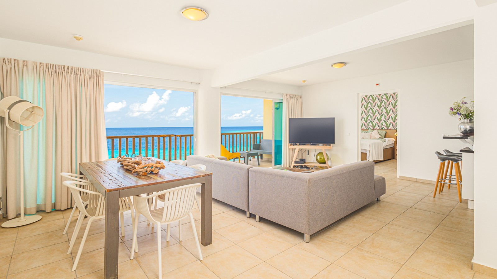 Palapa 8 - Image 3