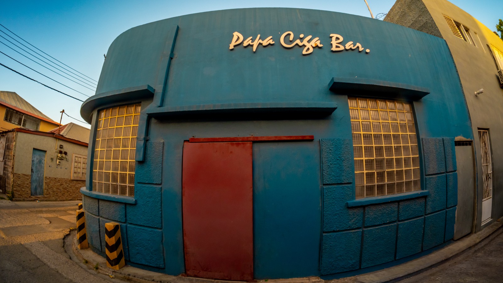Papa Ciga Bar Aruba - Image 2
