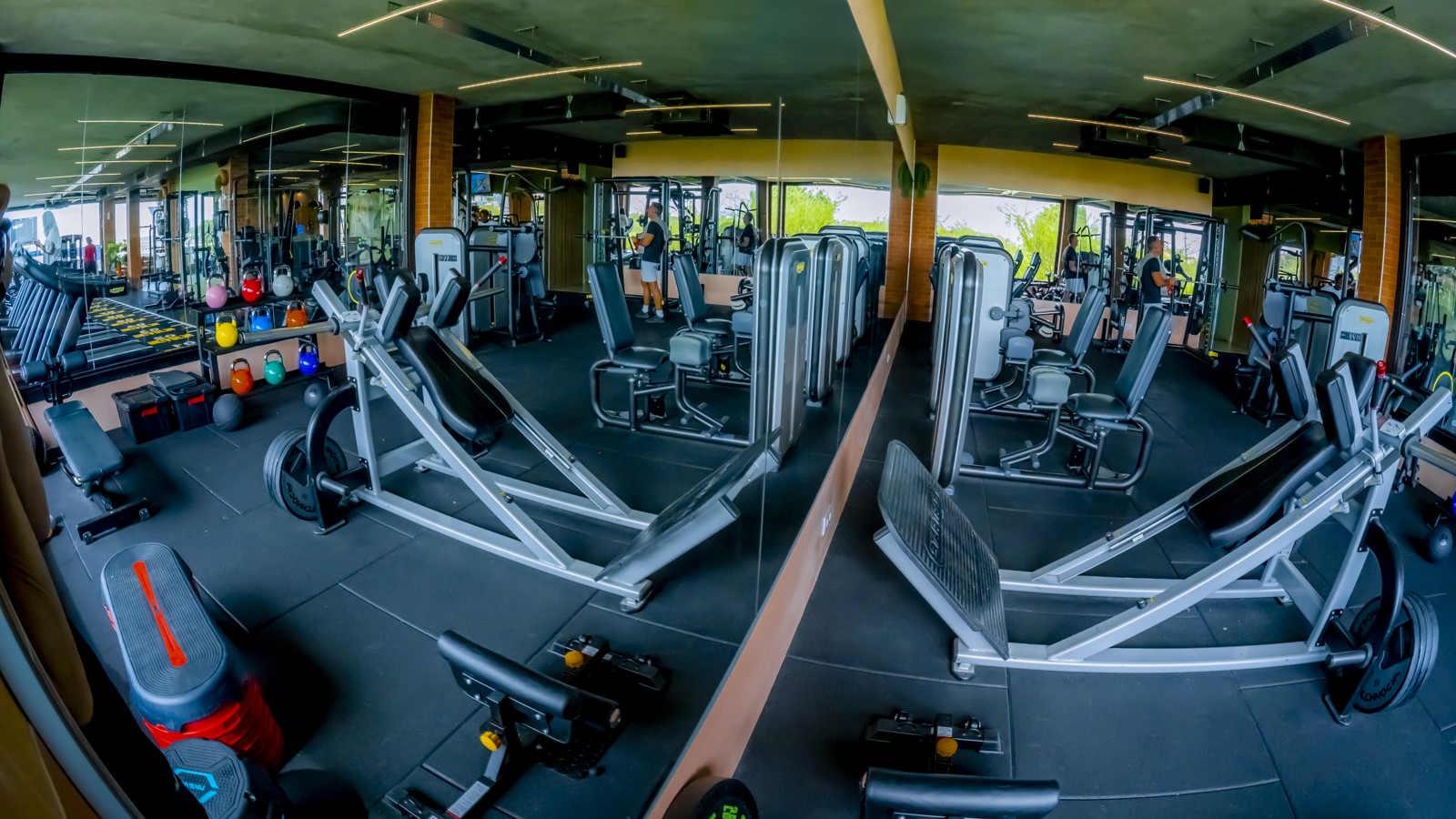 Rejuven8 Health Club - Image 7