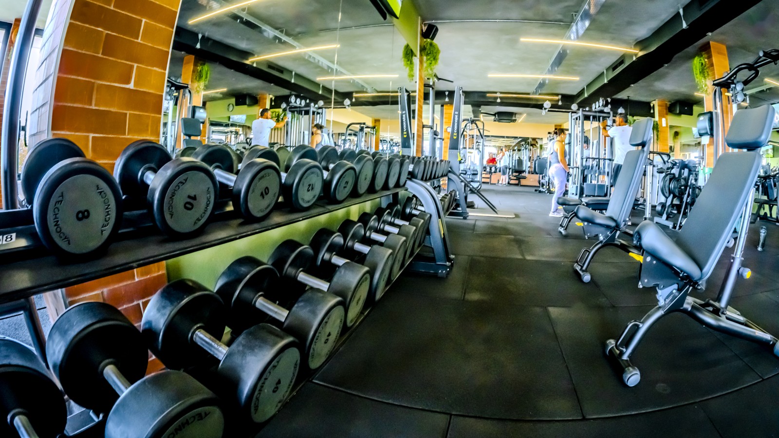 Rejuven8 Health Club - Image 9