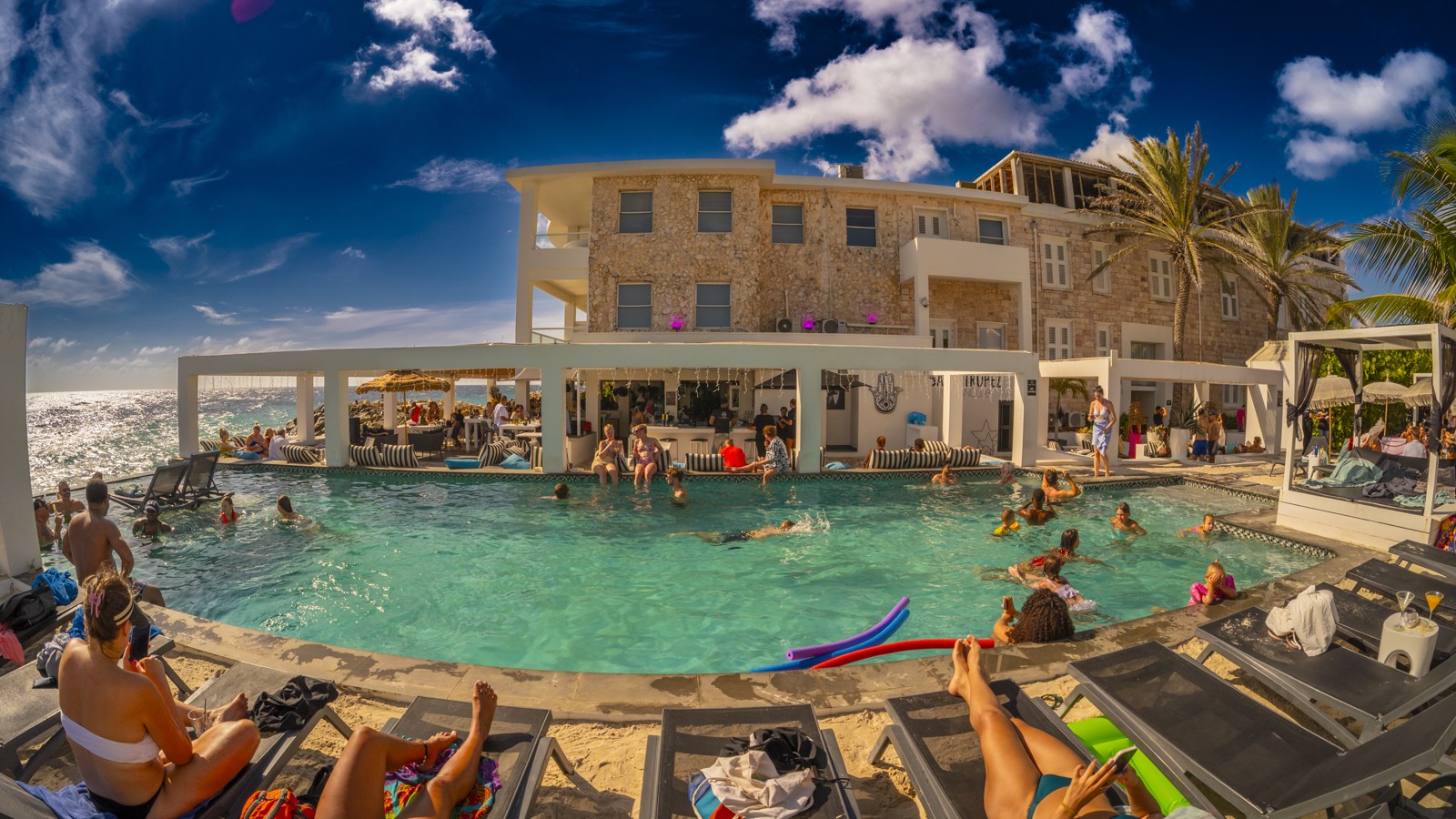 Saint Tropez Ocean Club - Image 2