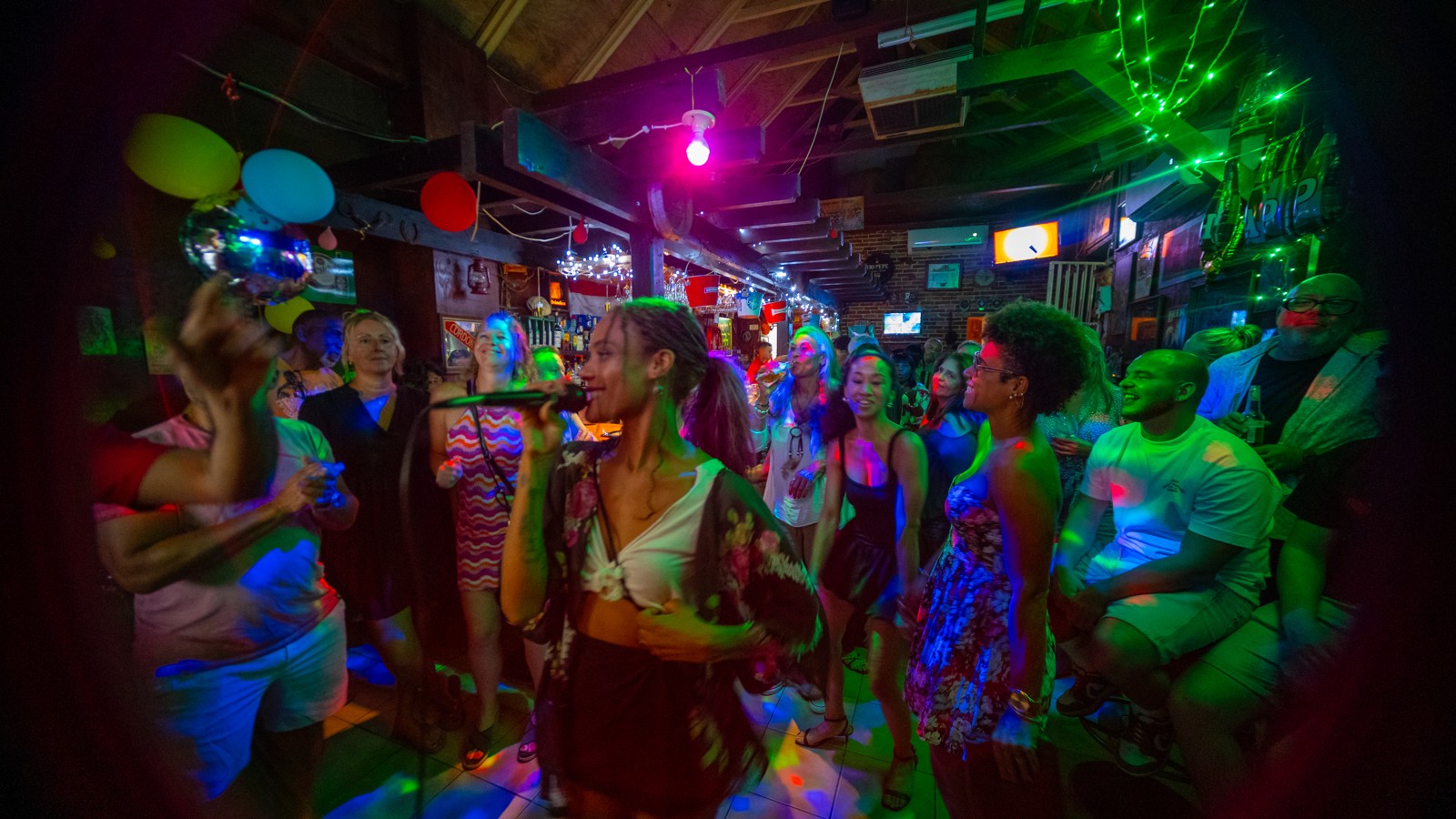KARAOKE - Tap Maar In - Image 1