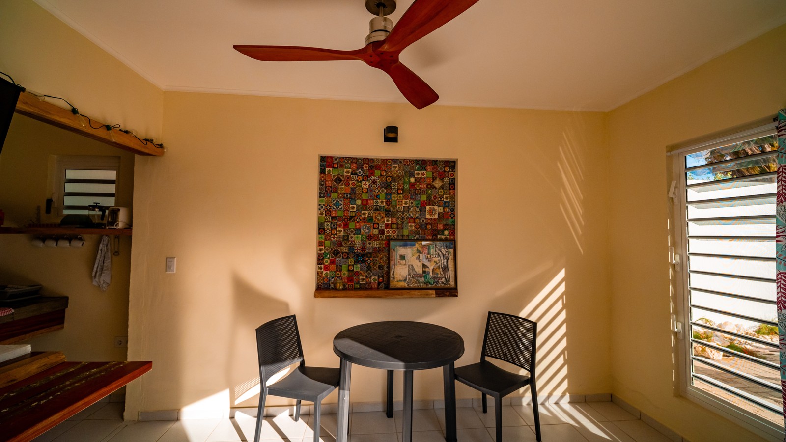 02. Guest House - Image 2