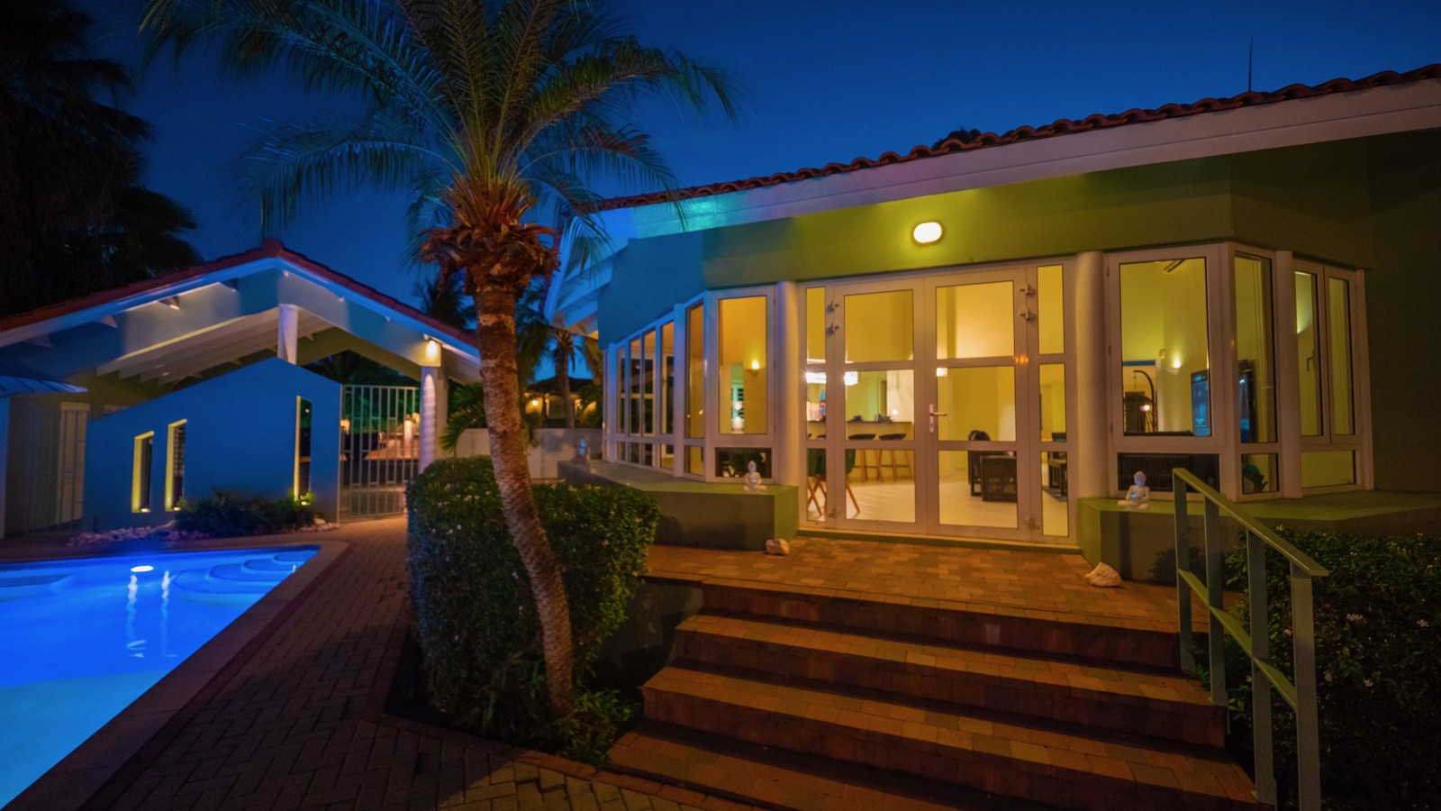 08. Villa Verde Poolside - Image 6