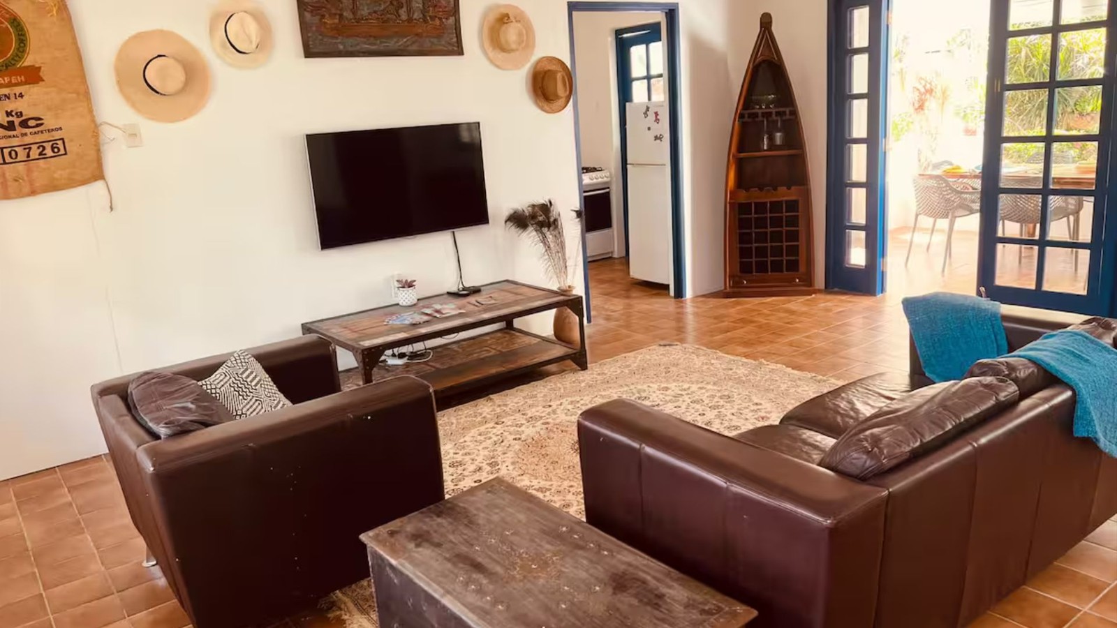 Living Room - Image 1