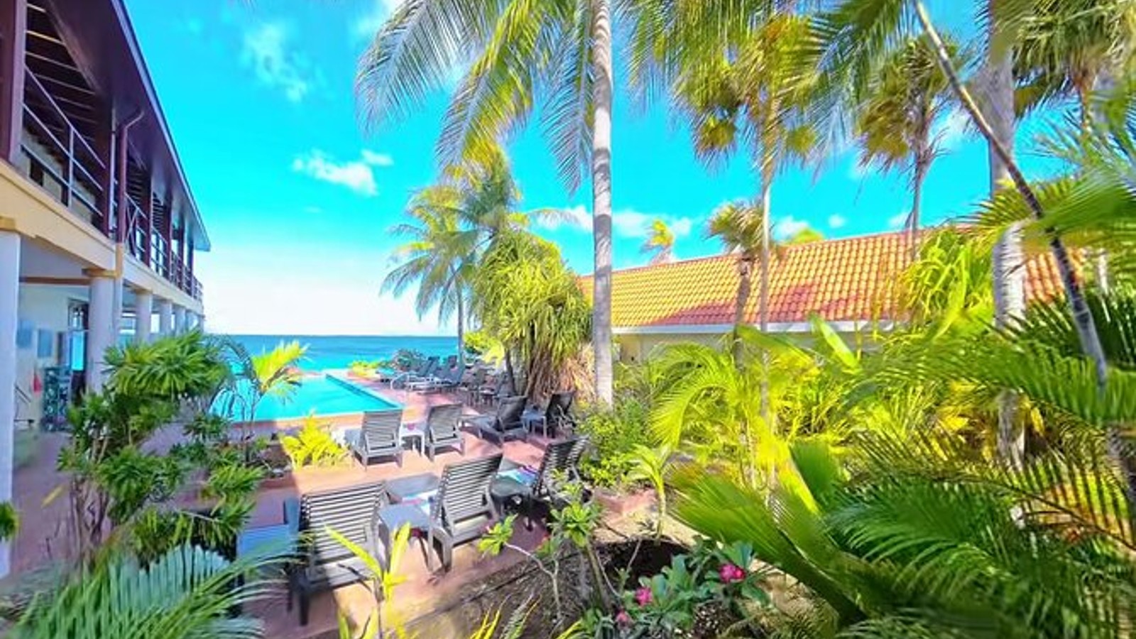 Villa 4 the day - Image 2